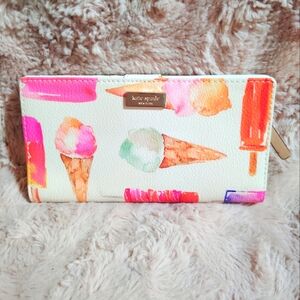 FLAWLESS!! KATE SPADE, Liberty Street Wallet